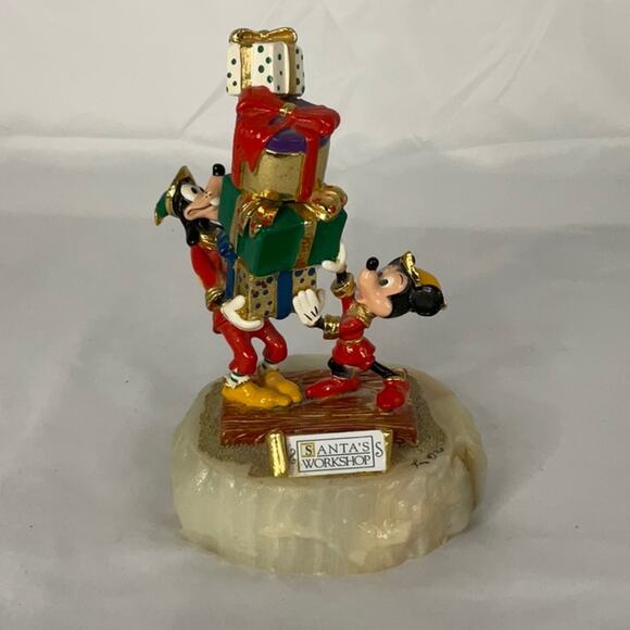 VTH DISNEY RON LEE SANTAS WORKSHOP SCULPTURE 1993 MICKEY GOOFY CHRISTMAS - Picture 1 of 6
